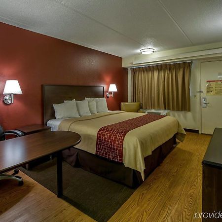 Red Roof Inn Atlanta - Кеннесо Экстерьер фото